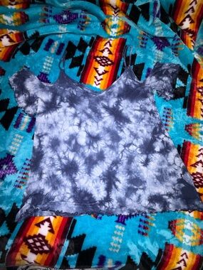 American Eagle Outfitters Gray and White Tie-Dye Cold-Shoulder Camisole